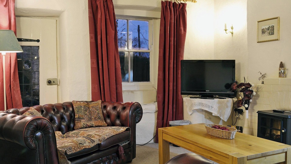 Sheffield Cottage | This 18th-century cottage is on the edge of the Peak District.