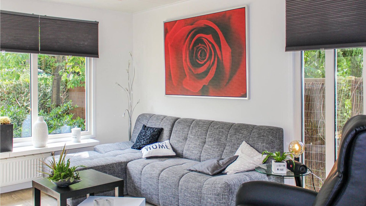 Overberg House | This 4-person vacation home in Utrecht is located in Overberg at Park de Ossenberg.