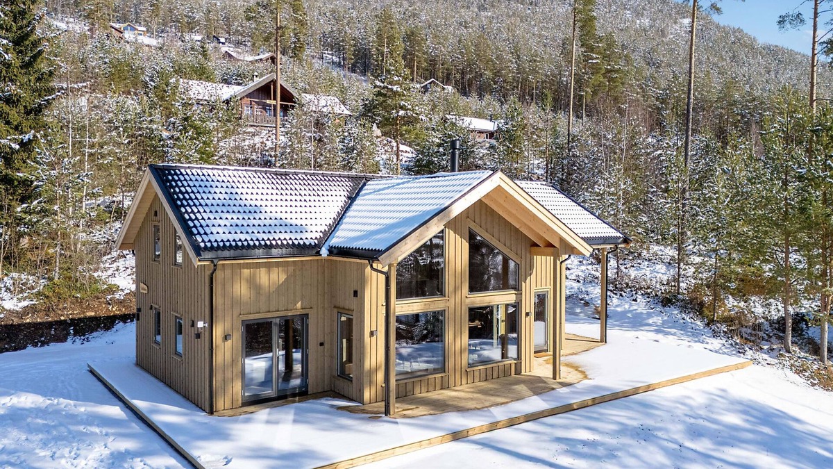 Vradal House | This 8-person holiday home is just a stone's throw from the center of Vrådal and is equipped with all luxury and conveniences.