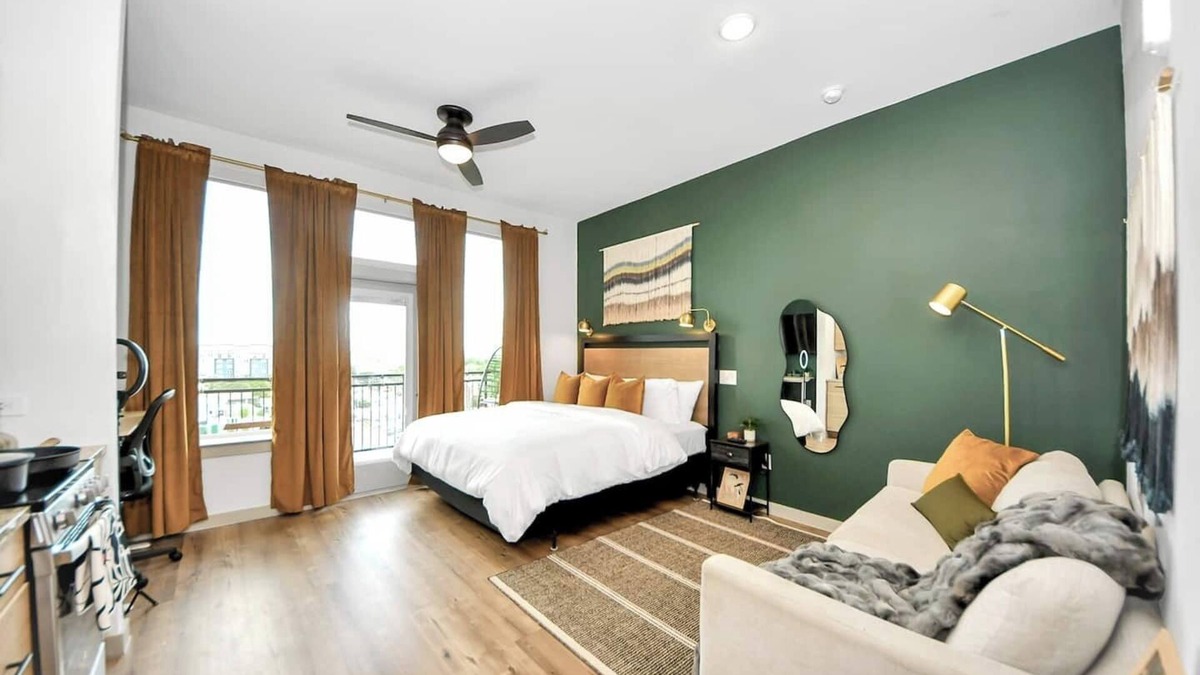 Washington Ave./ Memorial Park Apartment | This apartment is a 0 bedroom(s), 1 bathrooms, located in Houston, TX.