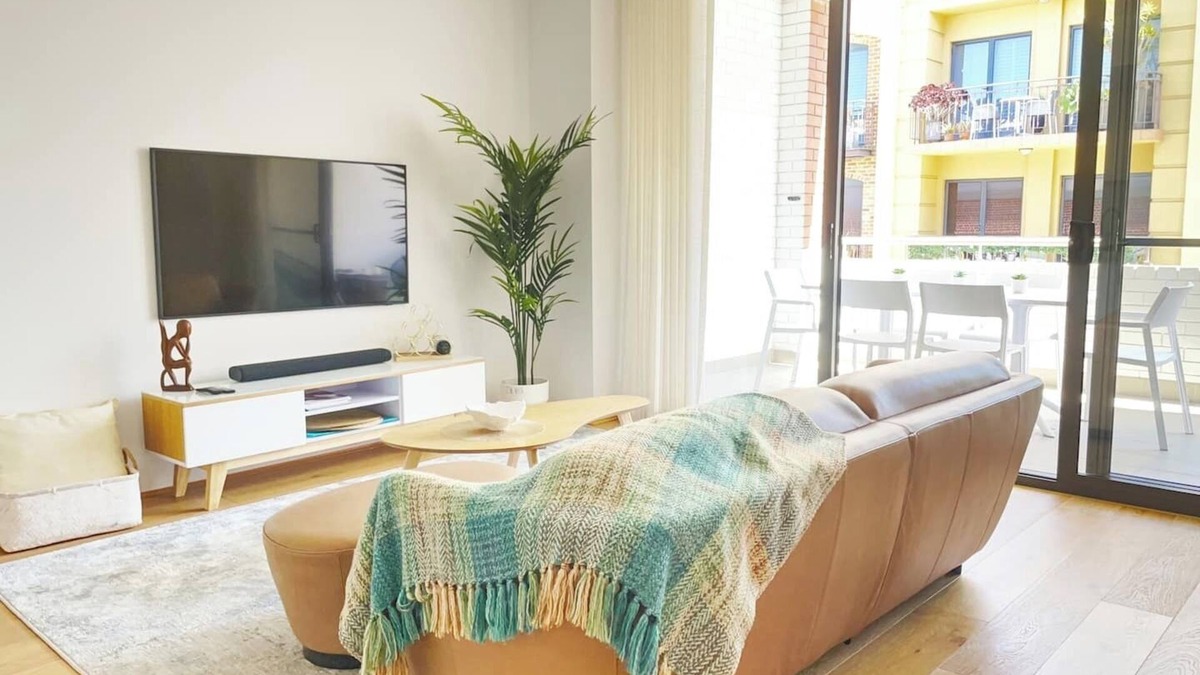 Fremantle Apartment | This apartment is a 2 bedroom(s), 1 bathrooms, located in Fremantle, WA.