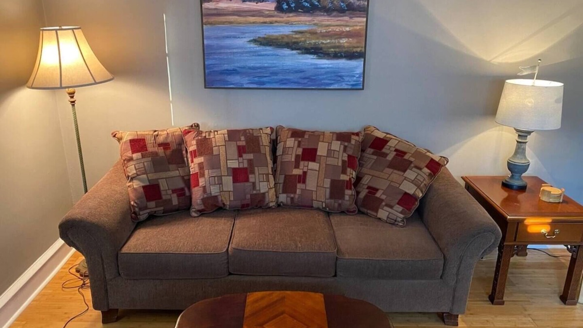 Bryn Mawr Apartment | This apartment is a 2 bedroom(s), 1 bathrooms, located in Bryn Mawr, PA.