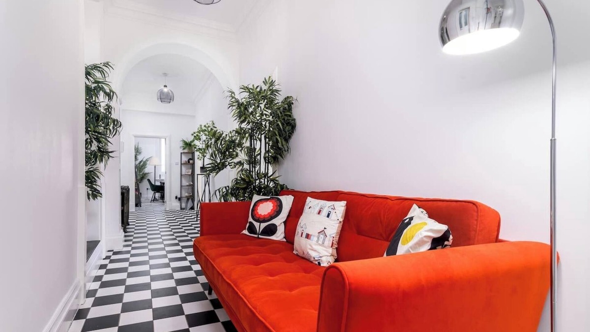 West Cliff Apartment | This apartment is a 3 bedroom(s), 2 bathrooms, located in North Yorkshire, England.