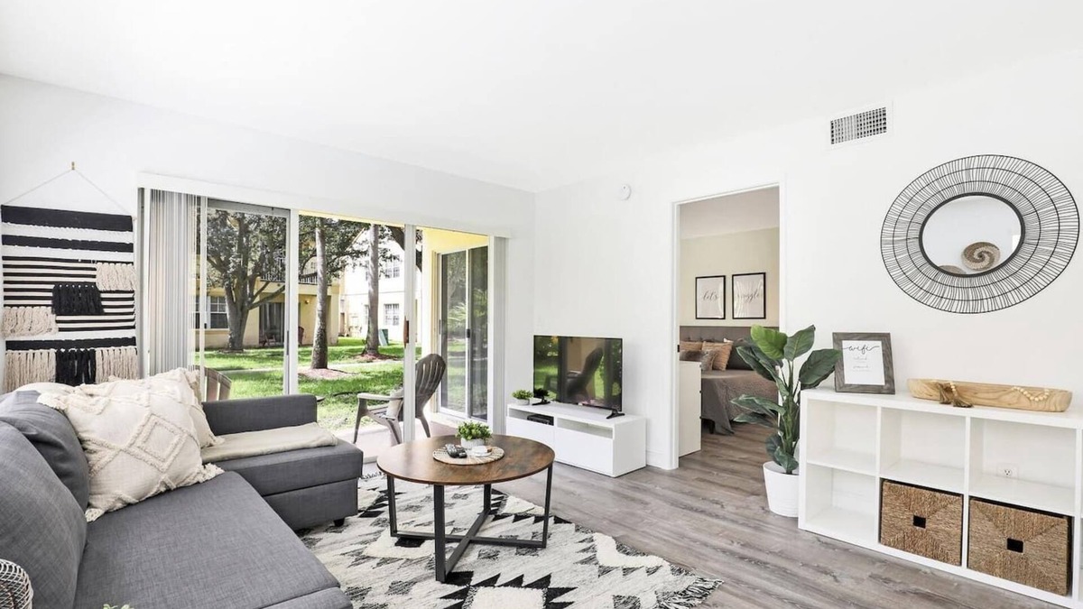 Boca Raton Apartment | This apartment is a 2 bedroom(s), 2 bathrooms, located in Boca Raton, FL.