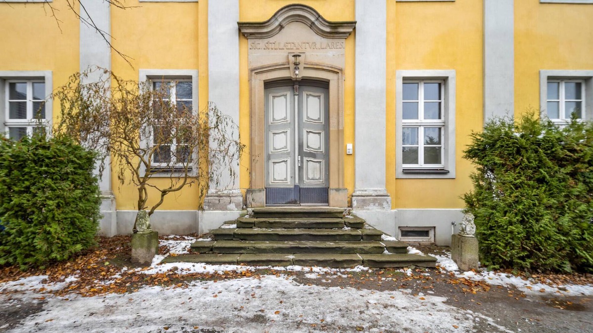 Burkau Apartment | This bright and spacious apartment in the baroque Pannewitz manor house fulfills all wishes.