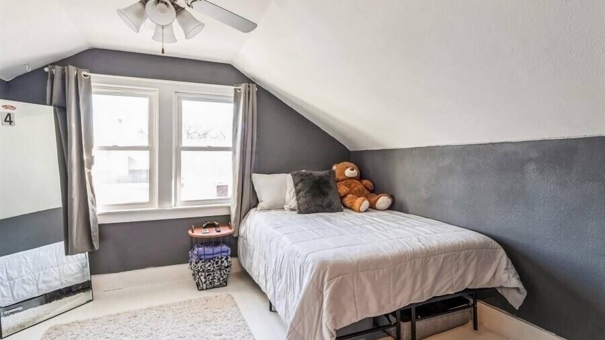 Stuart House | This bungalow is full of character and charm for your stay in small town Iowa