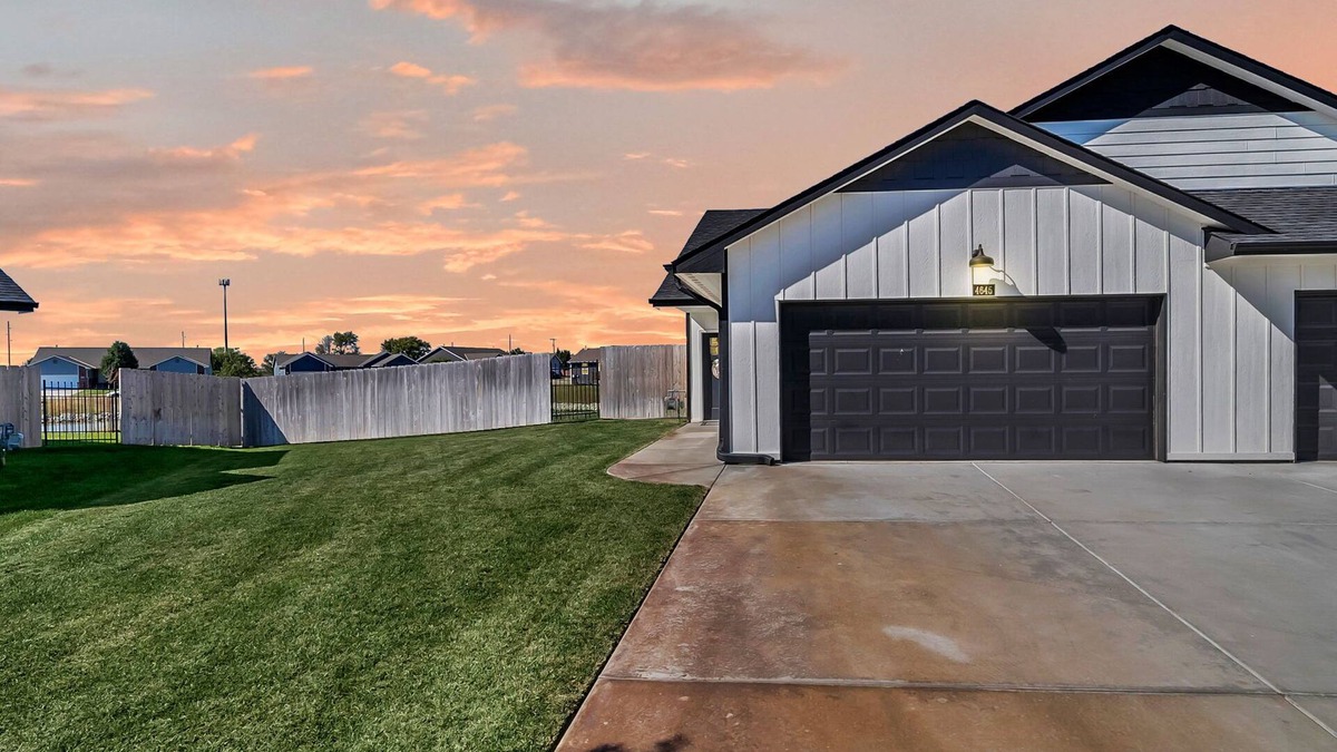Wichita House | This charming 3-bedroom, 2-bathroom house comfortably sleeps 7.