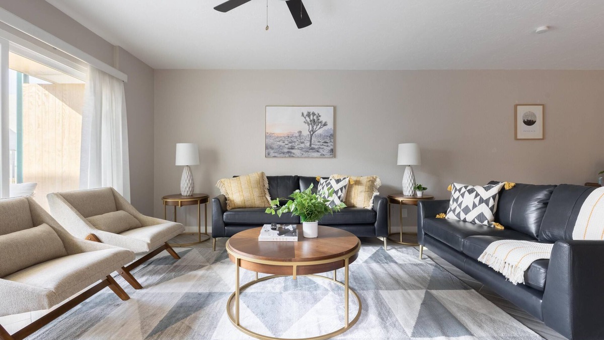 Encanto Condo | This condominium is a 2 bedroom(s), 2 bathrooms, located in Phoenix, AZ.