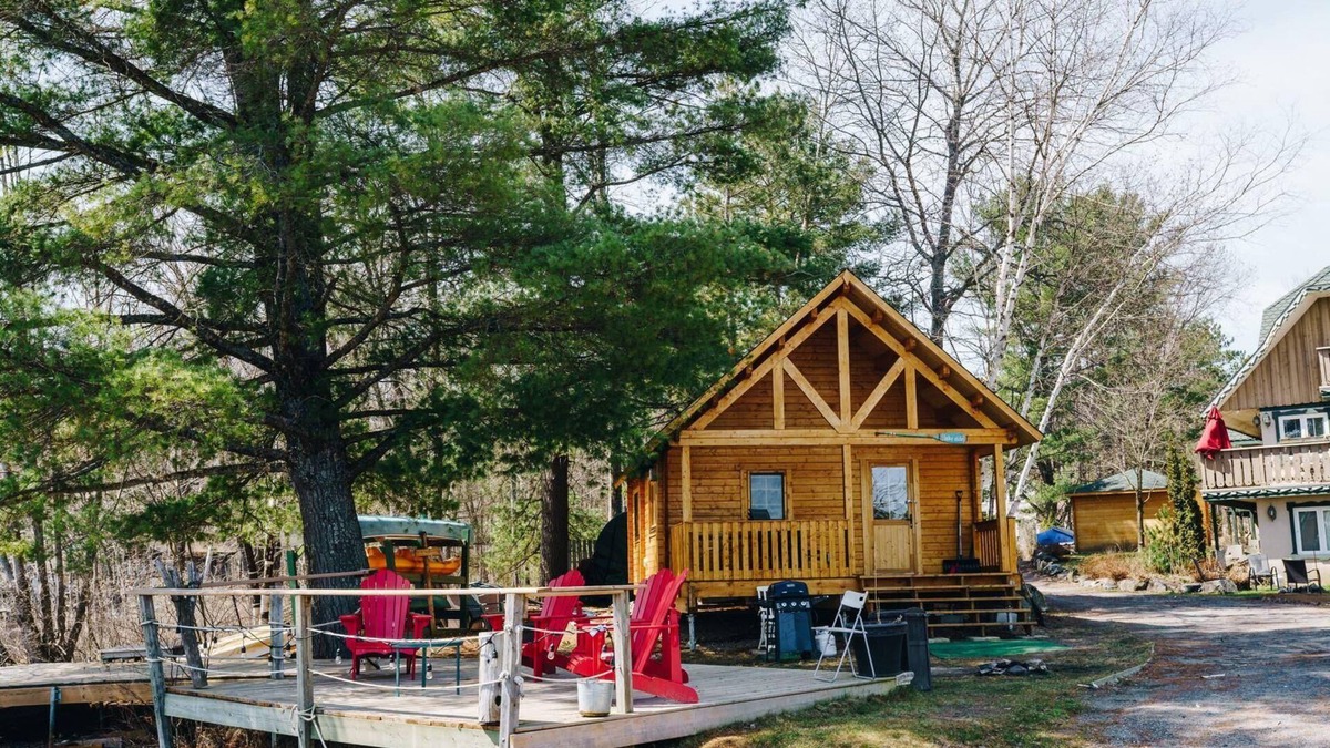 Seguin Cabin | This cottage is a 2 bedroom(s), 1 bathrooms, located in parry sound, on.