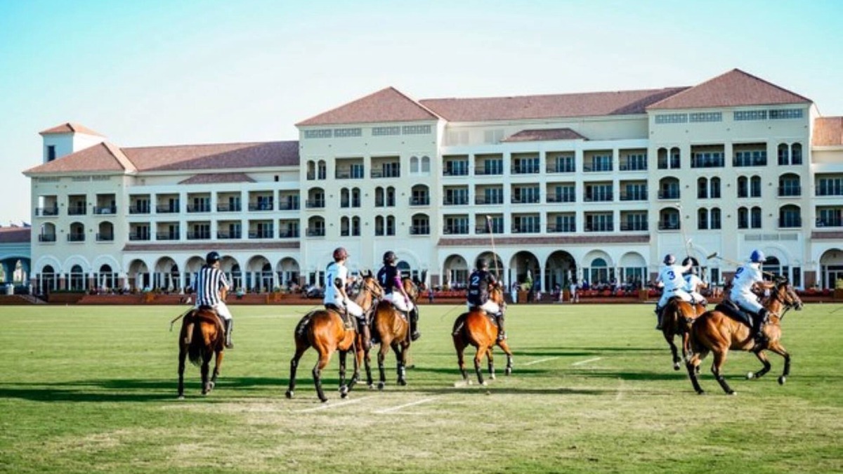 Dubai Resort | This Dubai polo resort is the epitome of opulence and 5-star accommodations