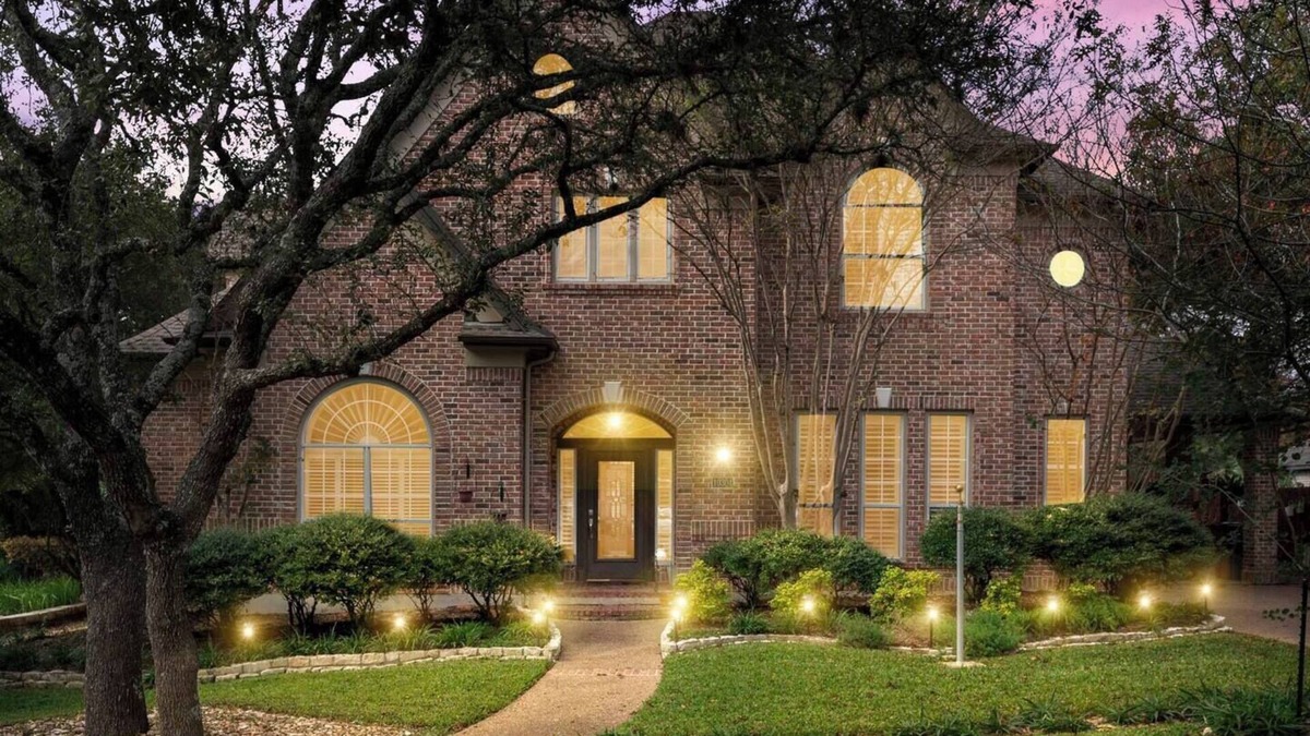 Austin House | This guest house is a 1 bedroom(s), 1 bathrooms, located in Austin, TX.