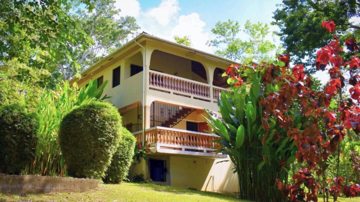 San Ignacio House | This house is a 2 bedroom(s), 2 bathrooms, located in Cristo Rey Village, Cayo District.