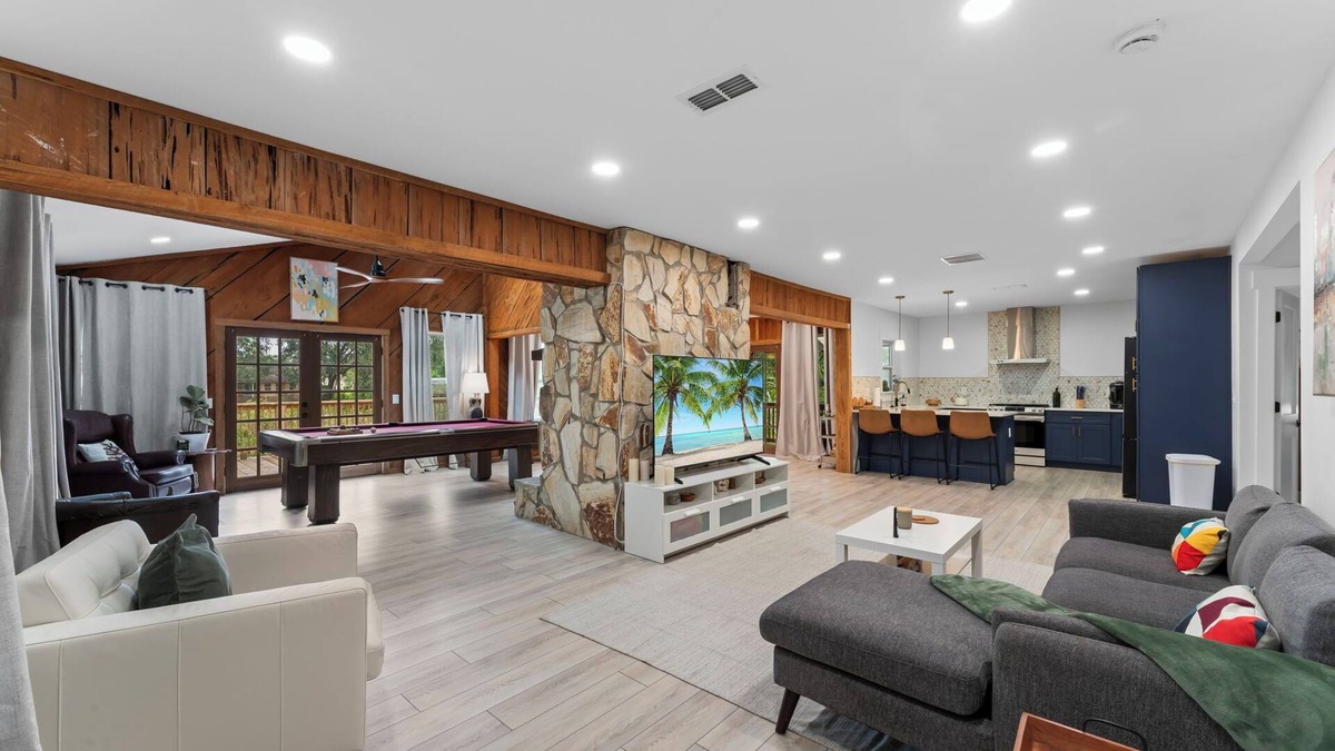 Orange Park House | This house is a 2 bedroom(s), 2 bathrooms, located in Orange Park, FL.
