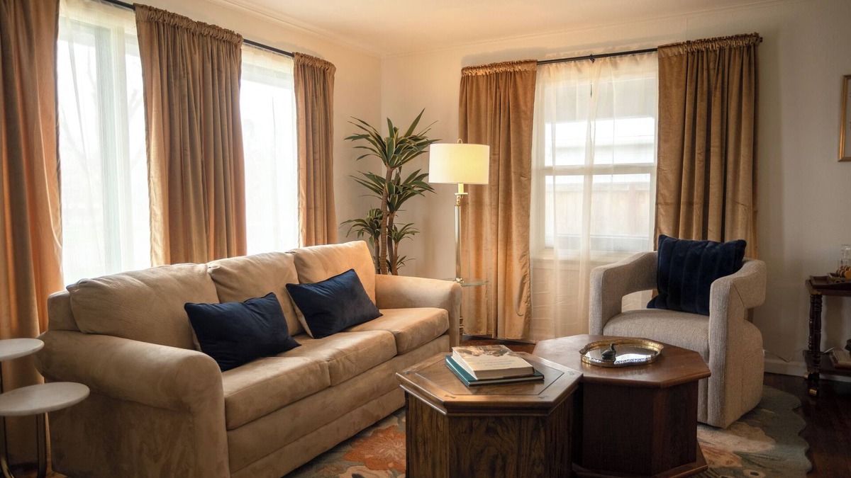 Central Point House | This house is a 3 bedroom(s), 2 bathrooms, located in Central Point, OR.