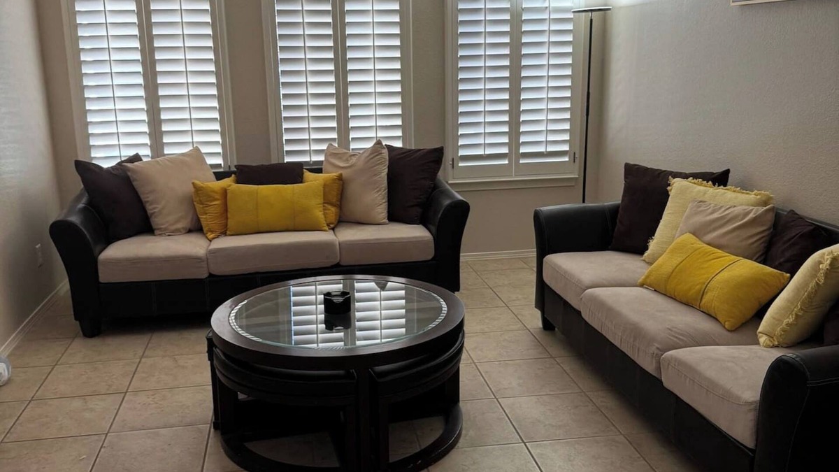 Biggs Field House | This house is a 4 bedroom(s), 2 bathrooms, located in El Paso, TX.