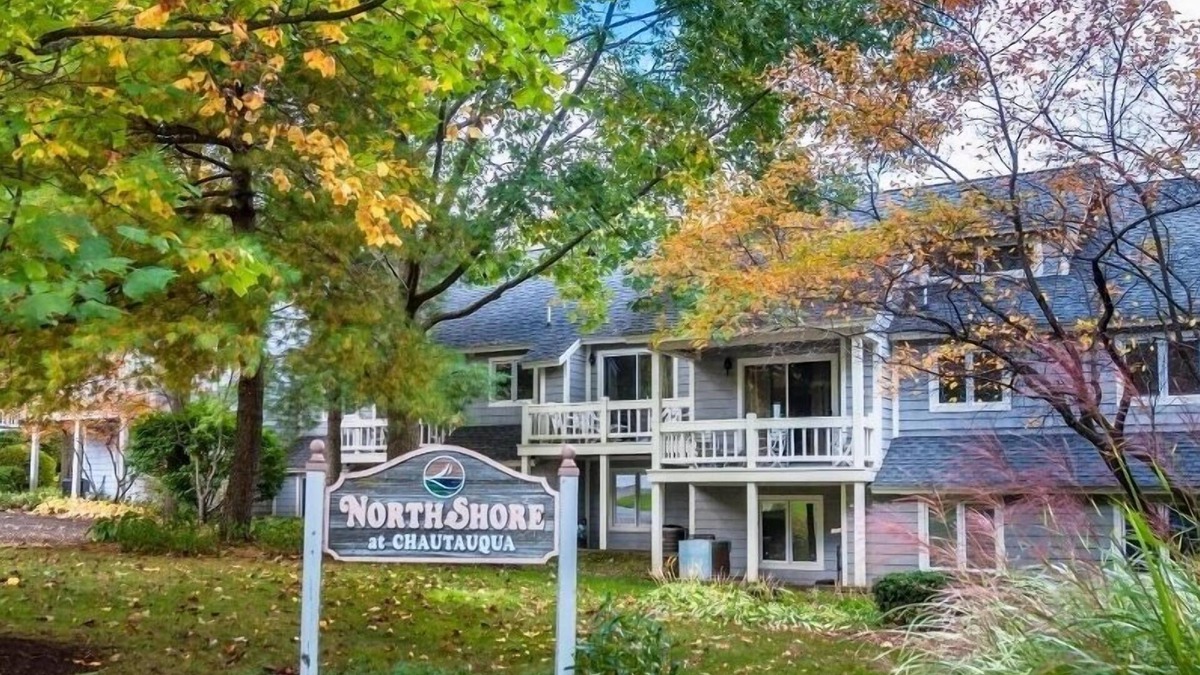 Chautauqua Condo | This is a timeshare condominium complex located on the northern end of Chautauqua Institution at 20 Elm Lane.