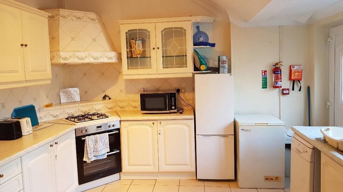 Hebburn House | This is an amazing whole house with 5 bedrooms that sleeps 10.