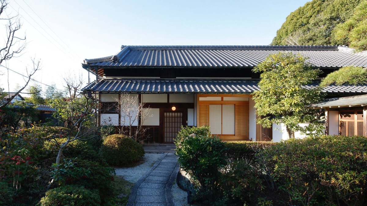 Kyotanabe House | This is tea and retreat luxury vacation rent villa in southern part of kyoto.