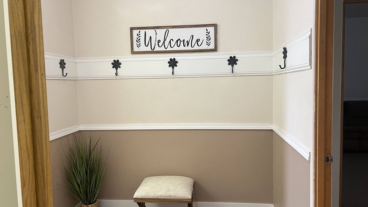 Jamestown Apartment | This is the cozy rooftop cottage