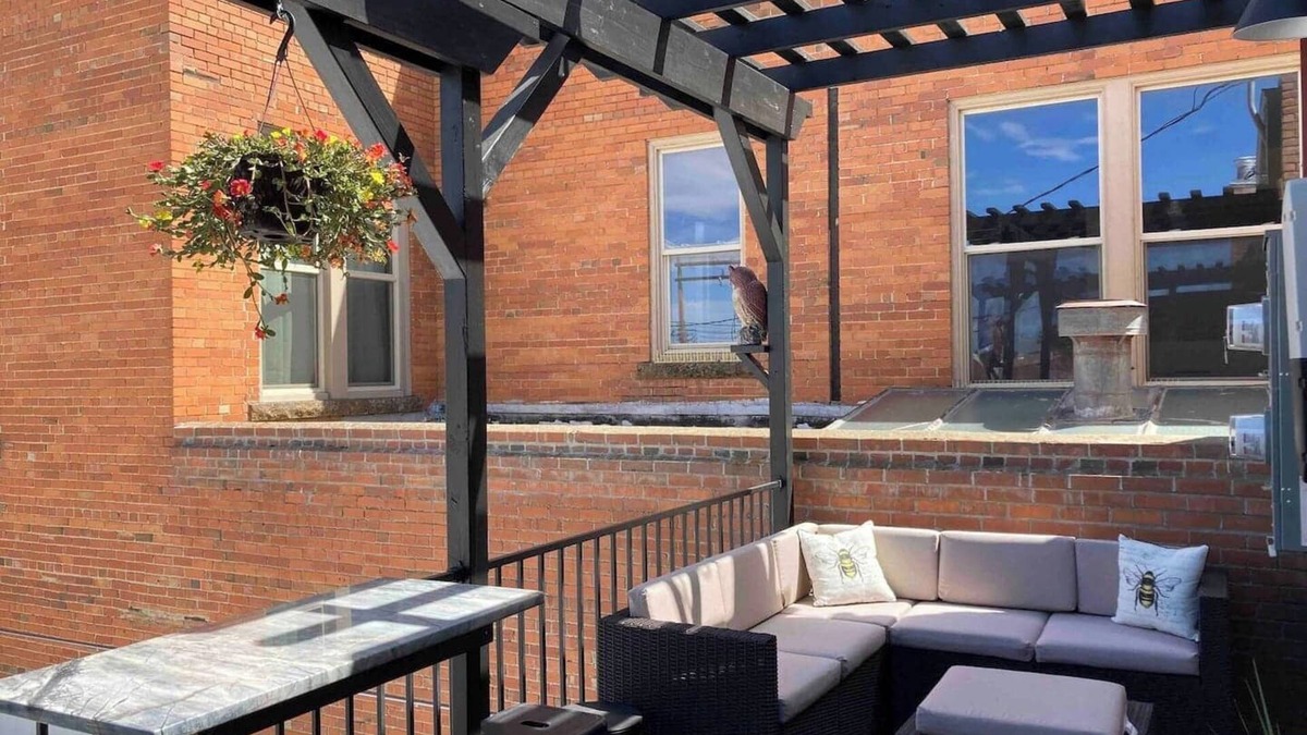 Sheridan Apartment | This loft is a 2 bedroom(s), 2.5 bathrooms, located in Sheridan, WY.