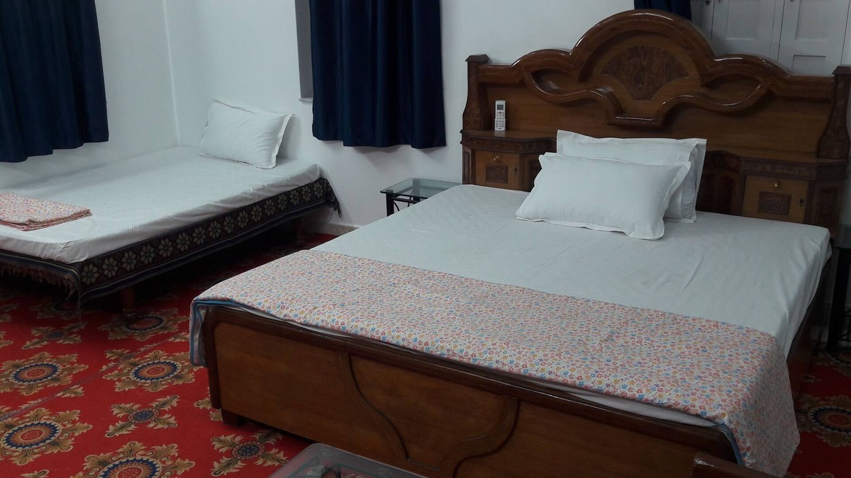 Jodhpur Hotel | This place is very near to world renowned Mehrangarh Fort