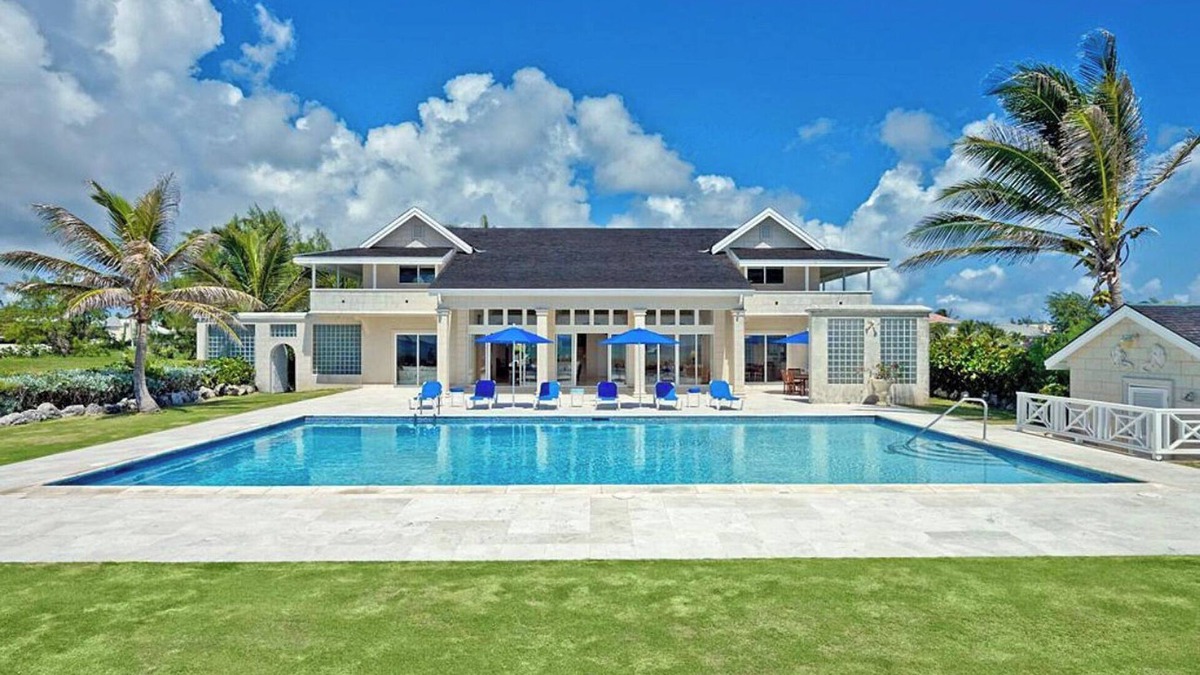 Long Bay House | This stunning 6 bedroom mansion, located on the serene East Coast of Barbados