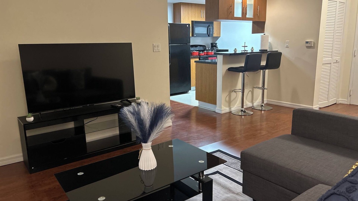 Allapattah Apartment | This unit is very comfortable, peaceful and cozy. Great for work/small families