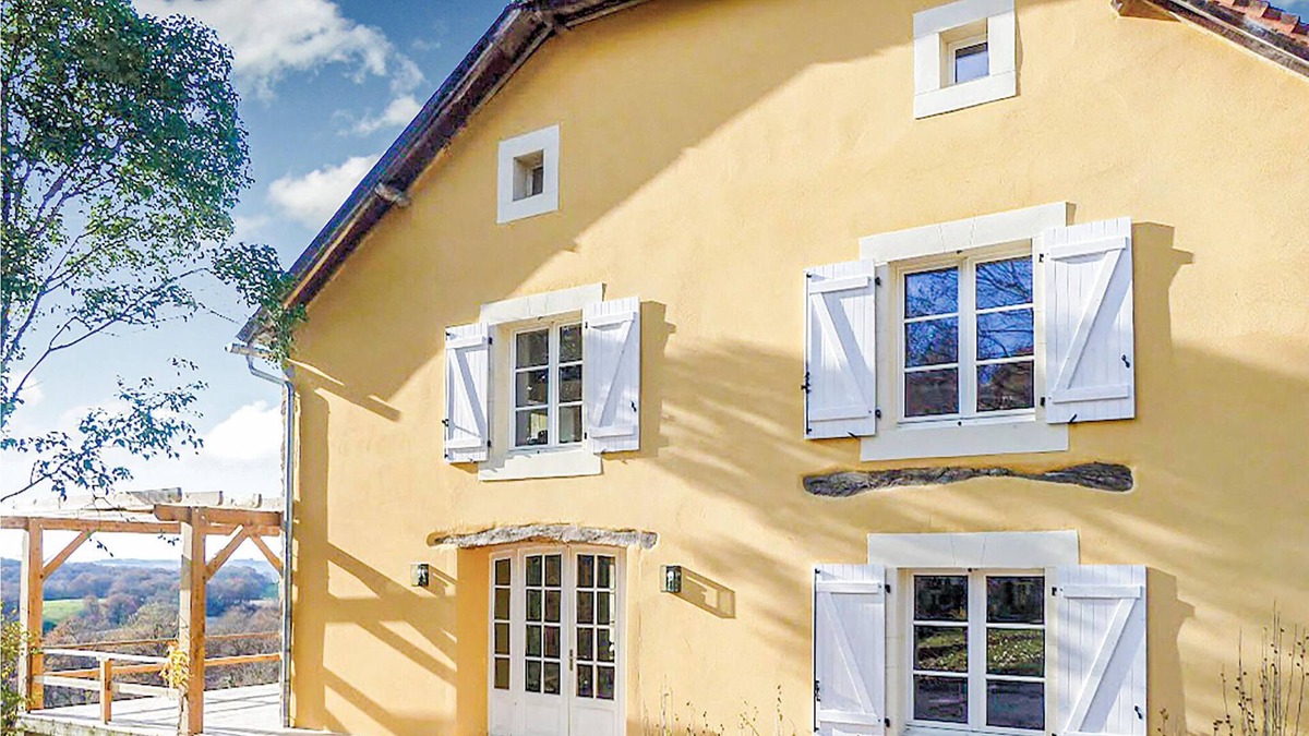 Castetbon House | This vacation home in the quiet village of Castetbon 15 km south of Orthez will spoil you with a won
