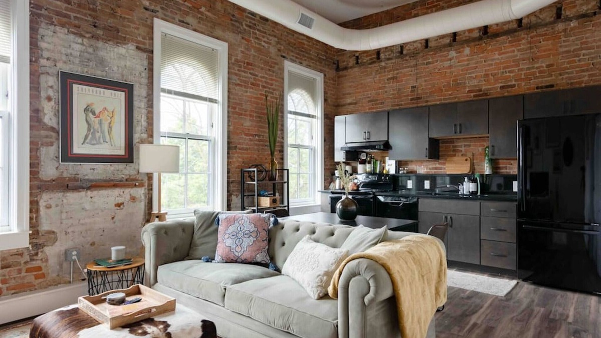 Ypsilanti Apartment | Thompson 307 · Light Filled Artist Loft - Downtown Depot town