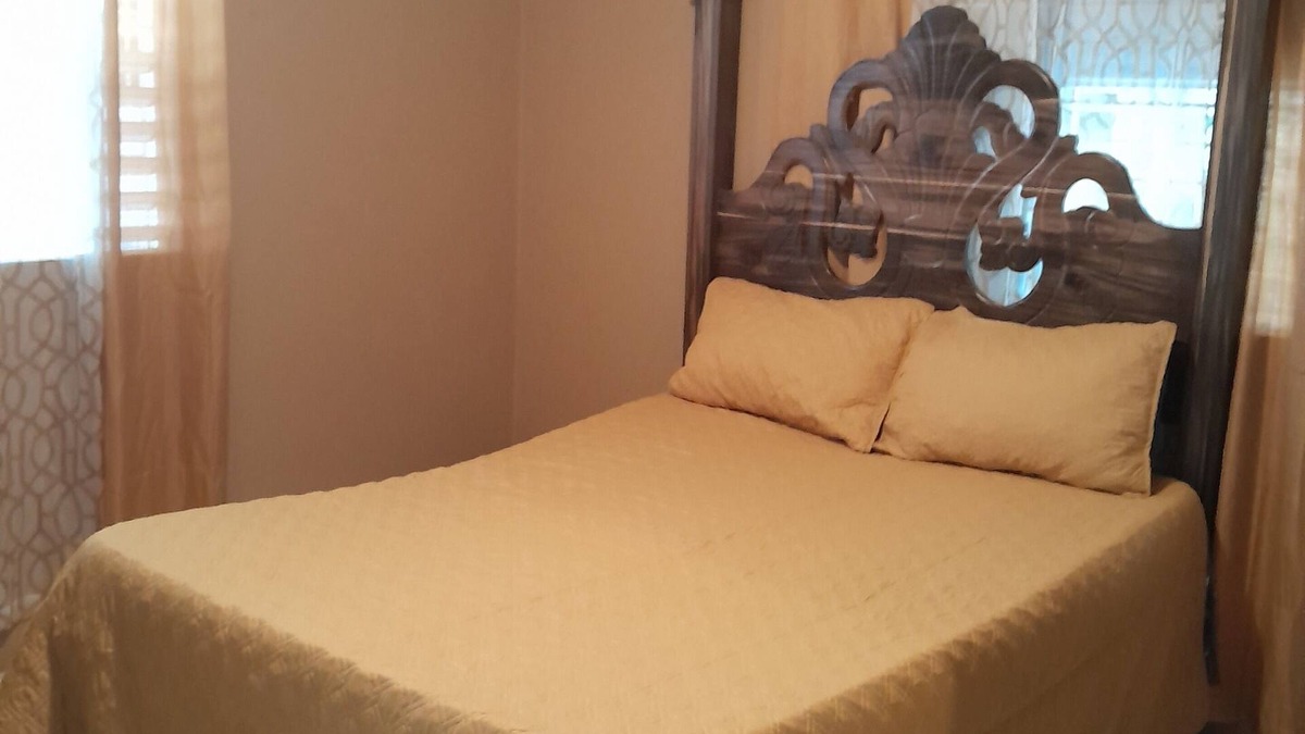 Highgate House | Thompson Country Inn
