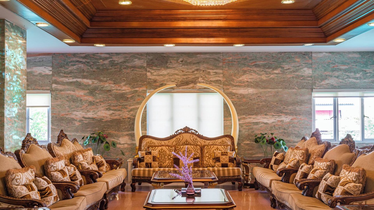Surin Hotel | Thong Tarin Hotel