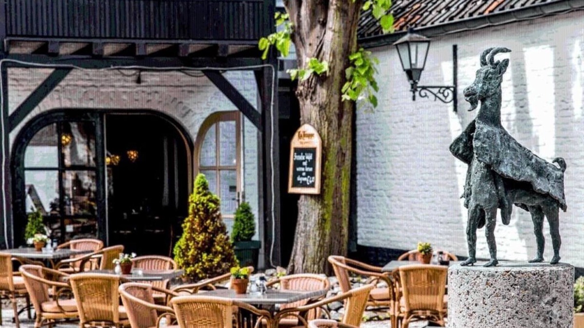Thorn Hotel | Thorn Village Retreat – Stay in a Peaceful, Charming Dutch Town Near Shops