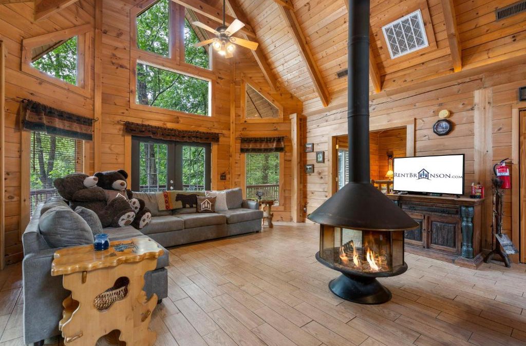 Branson Cedars House | Three Bear Lodge