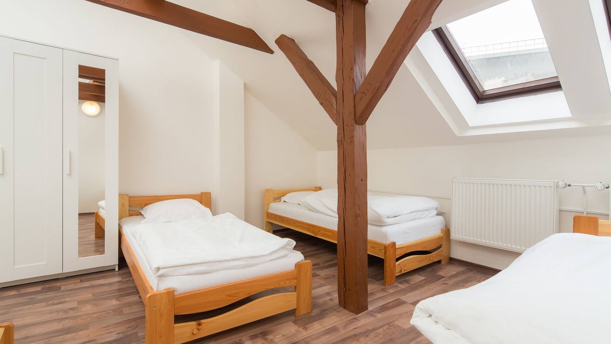 Vysehrad Apartment | Three Bed-Room Superior Apartment - Near City Center - Easy Housing Prague