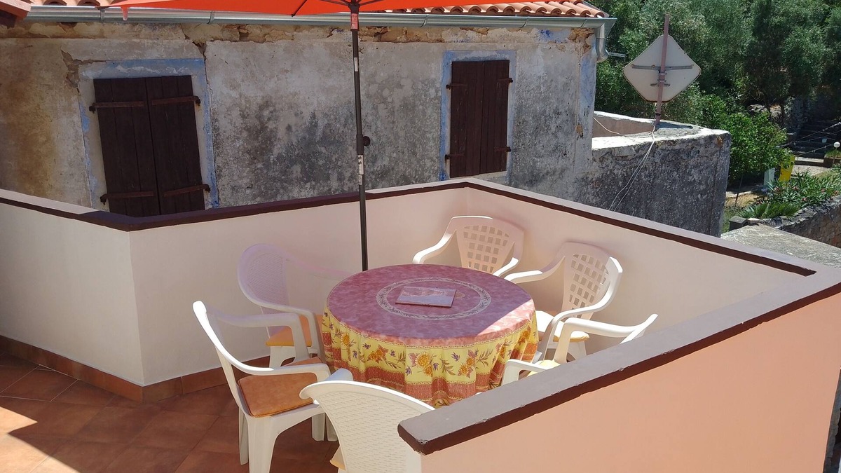 Veli Losinj Apartment | Three bedroom apartment with terrace Veli Lošinj, Lošinj (A-11495-b)