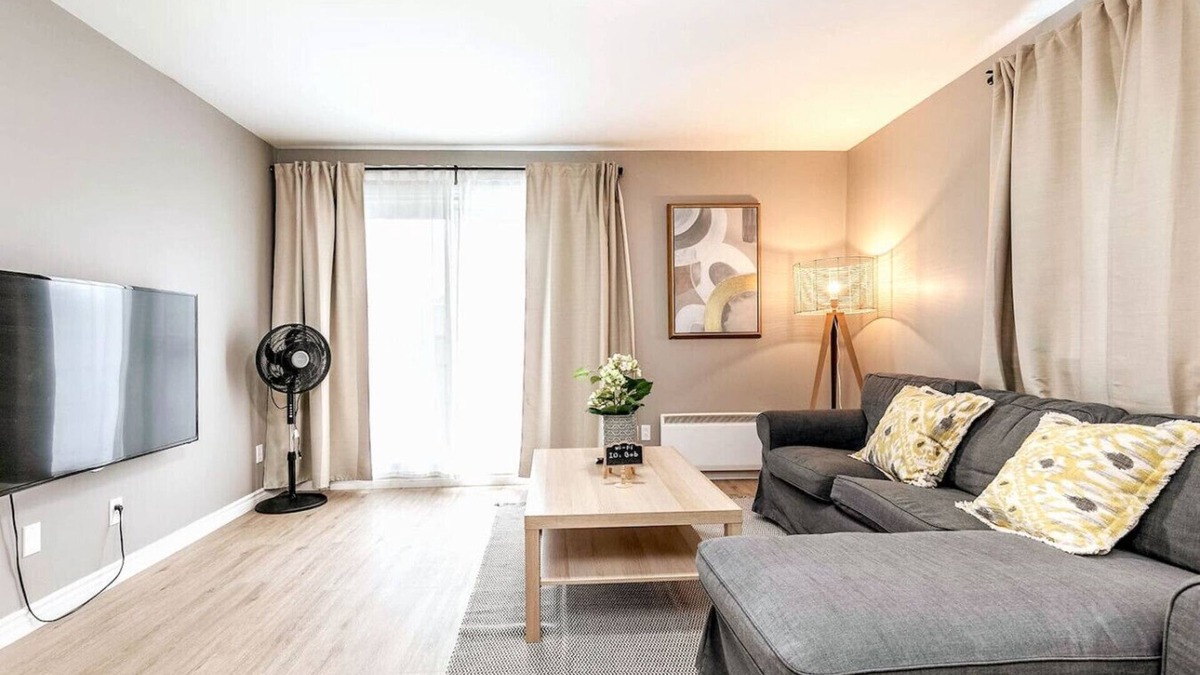 Lafleche Condo | Three bedroom apartment, Free parking. EV charger.