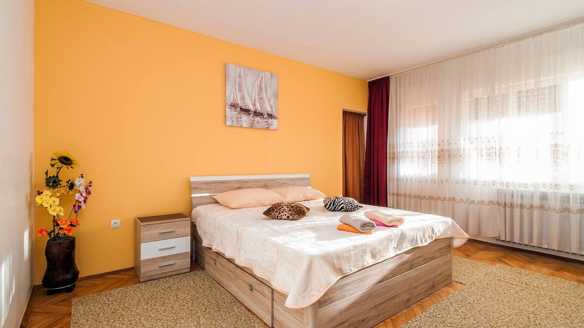Privlaka Apartment | Three bedroom apartment with balcony Privlaka, Zadar (A-5747-d)