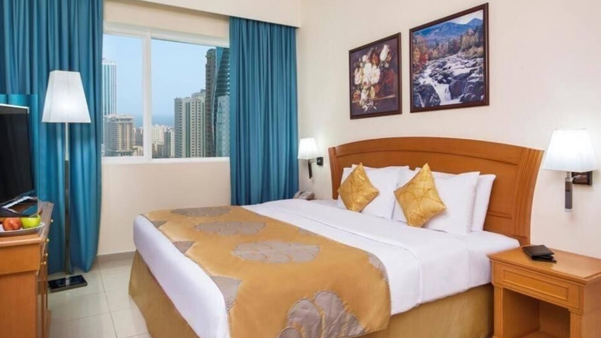 Al Majaz Apartment | Three Bedroom Apartments Near Majaz public park