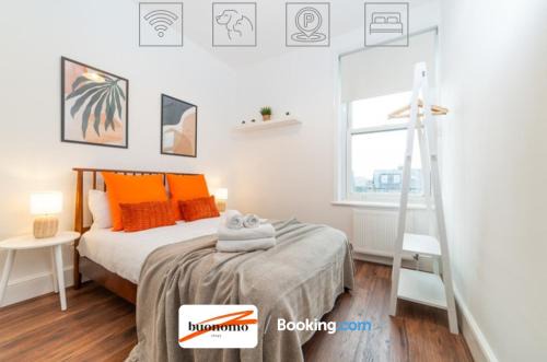Wimbledon Apartment | Three Bedroom Apartment At Buonomo Stays Short Lets & Serviced Accommodation close to Wimbledon Tennis Courts