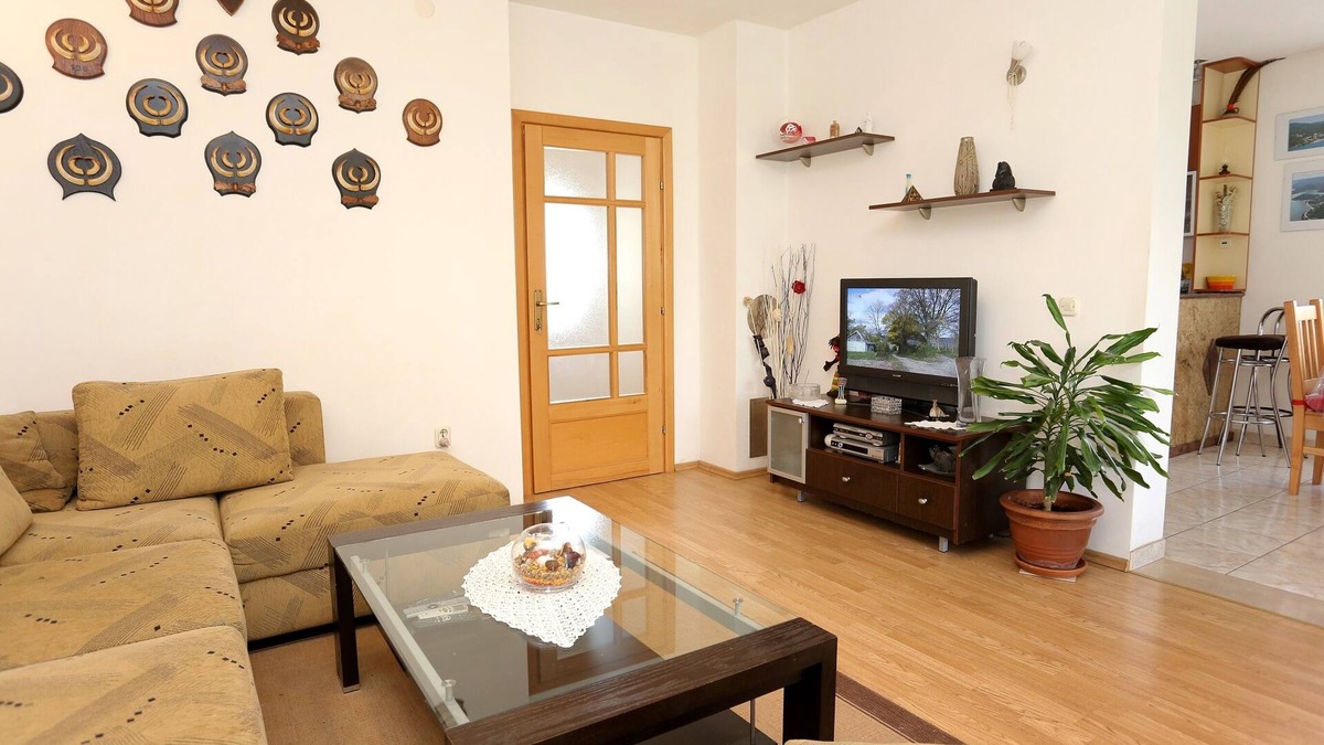 Drace Apartment | Three bedroom apartment with terrace Drače, Pelješac (A-10127-a)