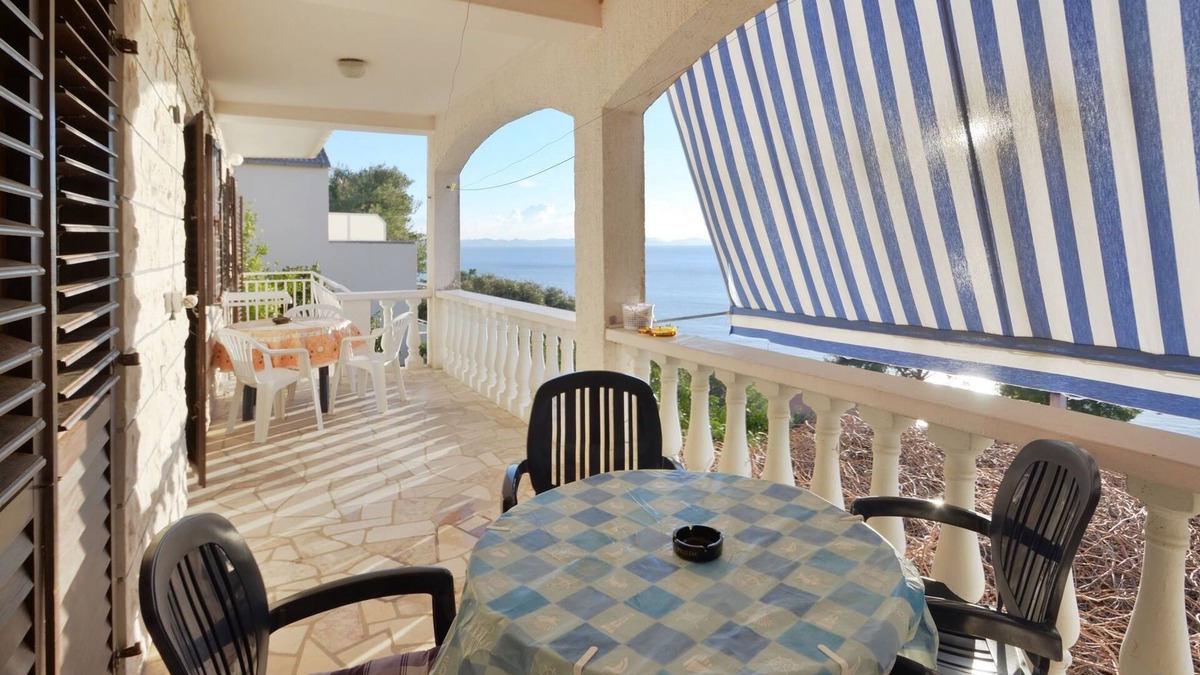 Zavalatica Apartment | Three bedroom apartment with terrace and sea view Zavalatica, Korčula (A-14204-a)