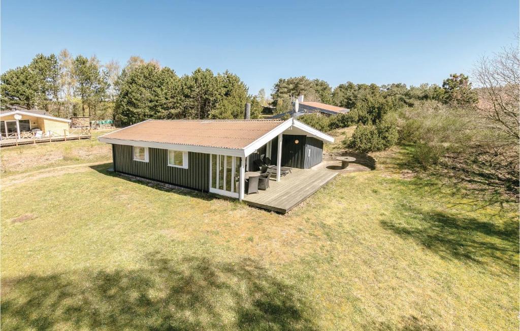 Oster Somarken House | Three-Bedroom Holiday Home In Aakirkeby