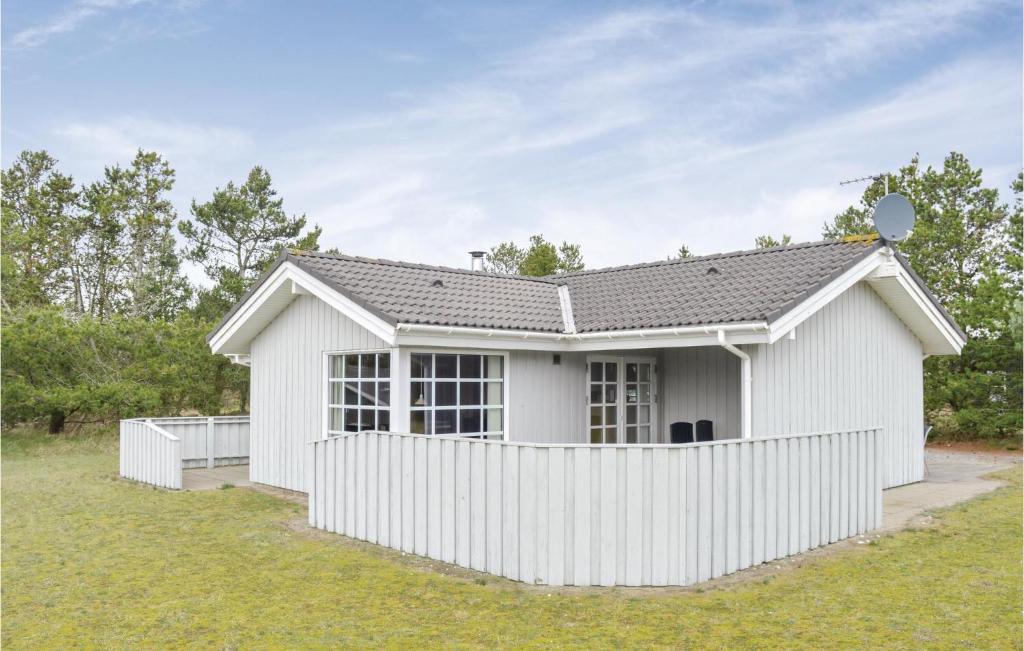 Nordost House | Three-Bedroom Holiday Home In Saby