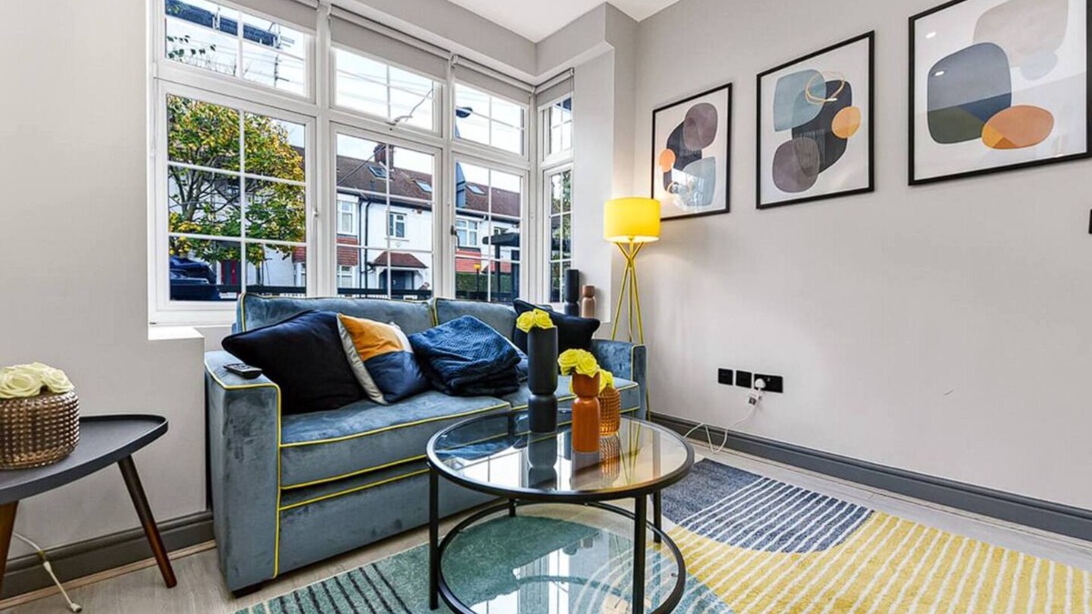 Southfield House | Three Bedroom Home - Perfect for Large Groups