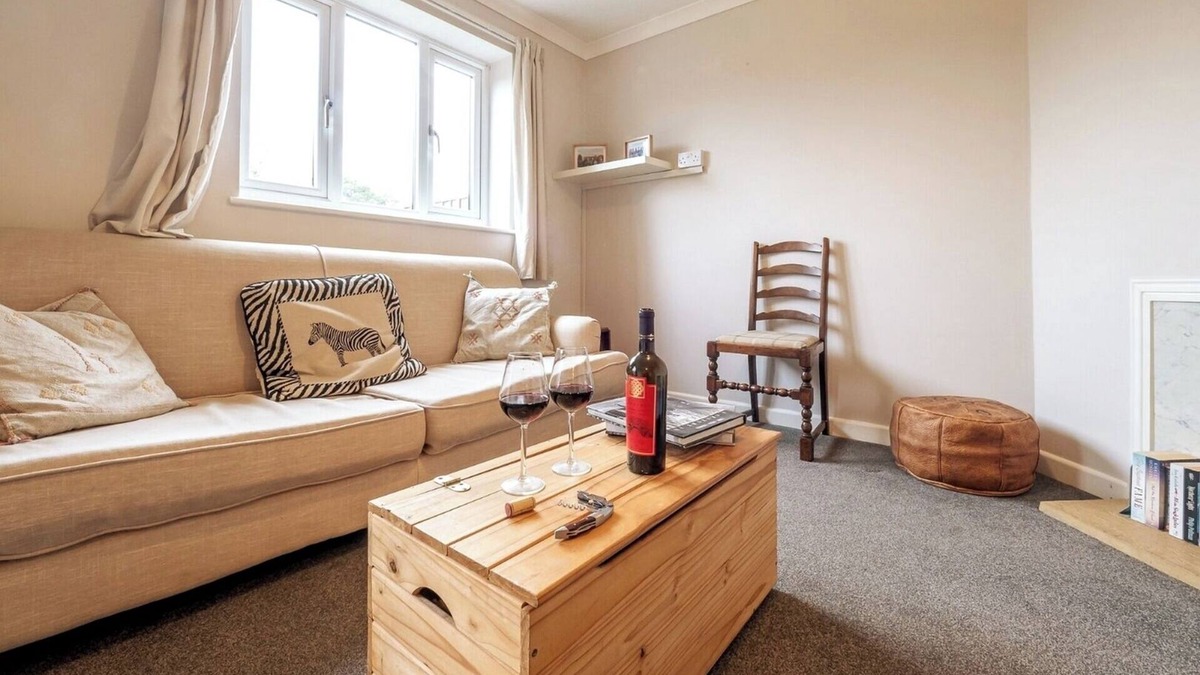 Crewkerne Cottage | Three Bedroom Home with Garden and Parking