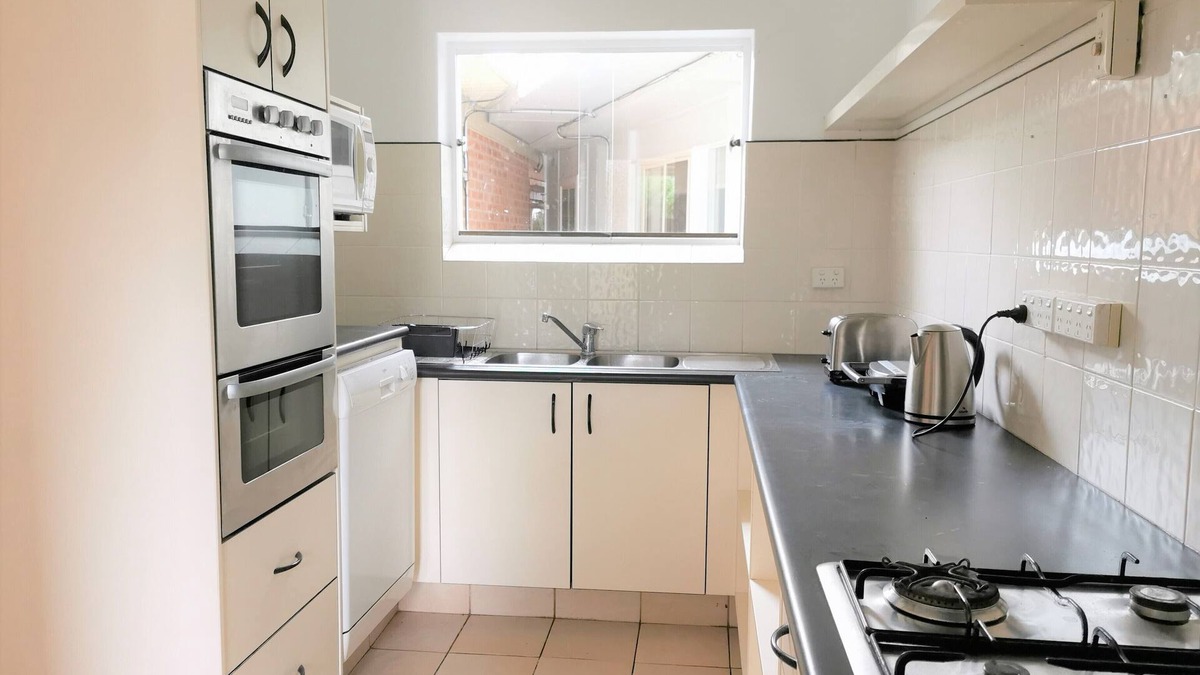 Mitchell House | Three-Bedroom house with two Bathrooms