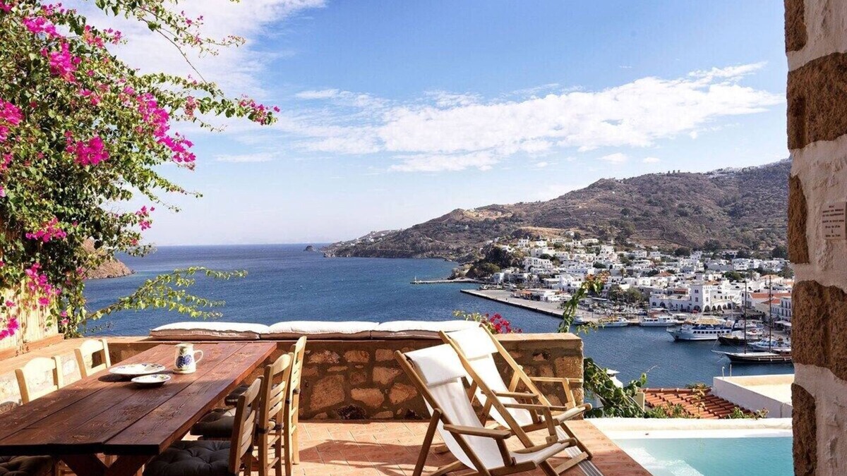 Skala Villa | Three Bedroom Maisonette with Private Pool & Hammam