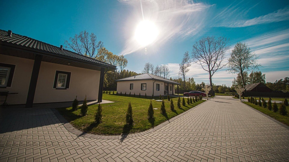 Kintai Villa | Three bedroom villa, with terrace and hot tube.