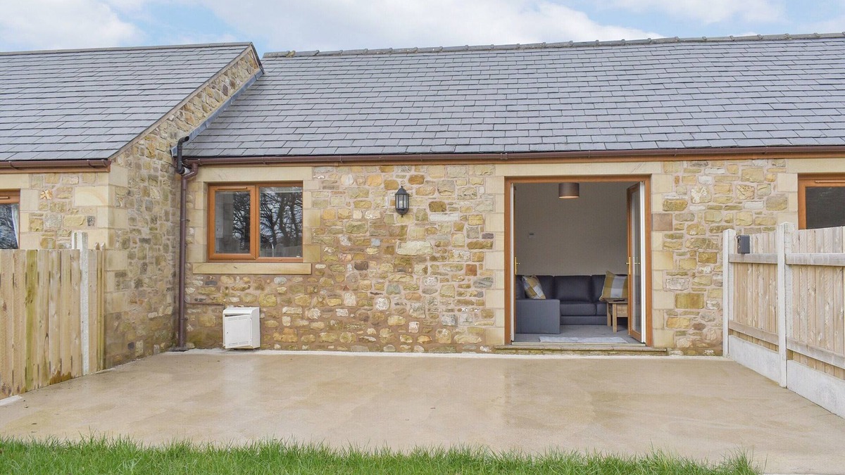Preston Cottage | Three Dorchester Drive - UK32039