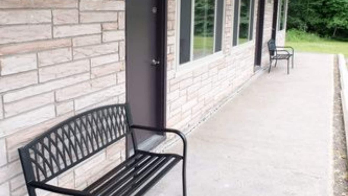 Michigamme Hotel | Three Lakes Motel